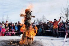 世界十大奇葩新年習(xí)俗，第二個你敢嗎？