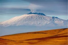 世界上爆發(fā)最頻繁的活火山，至今已噴發(fā)500多次